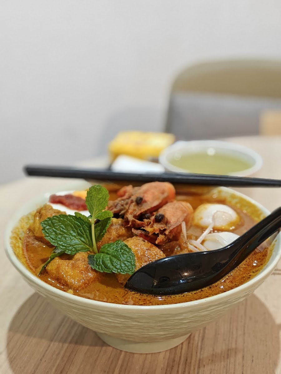 Nyonya Coming Photos 2